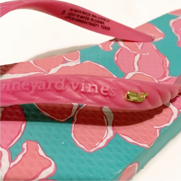 Vineyard Vines flip flops big floral tropical print pink green size 5 - Picture 2 of 6